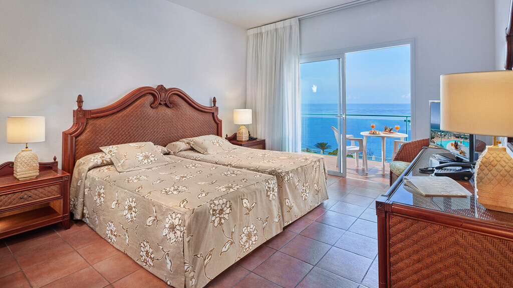 Mogan Princess and Beach Club